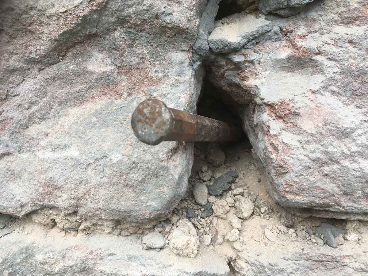 Testing the depth a void in stone masonry