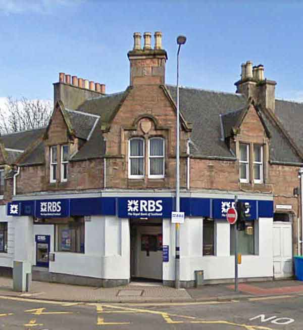 Kenneth Street showing insensitive approach to heritage detail